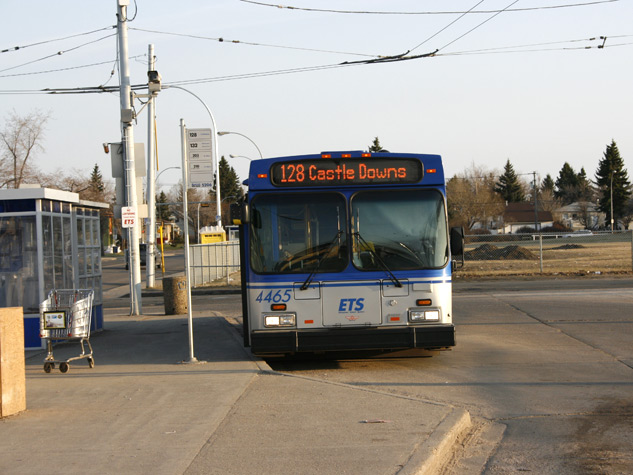 Photo of bus 128, April 2007